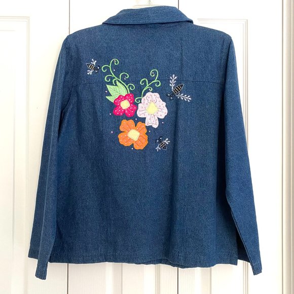 Womens Denim Jean Jacket Tapestry Patch Spring Bee Floral Embroidered Size M NWT - Picture 7 of 9